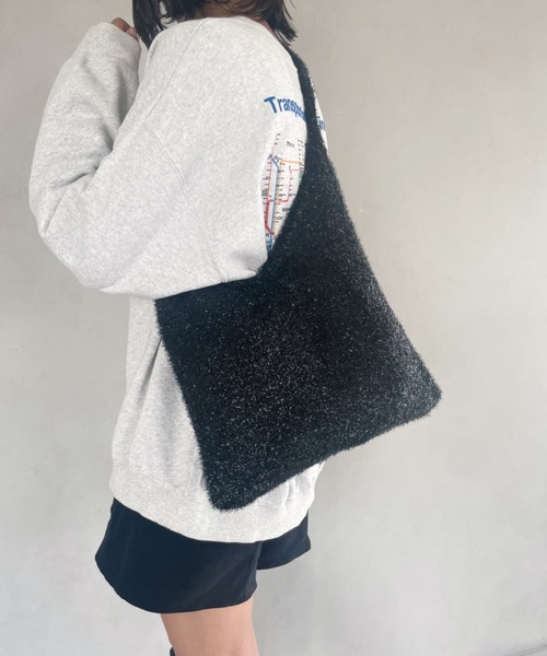 wears(ウェアーズ)の「【A4収納可】キラキラシャギーニットトートバッグ(トートバッグ・レディース・アイボリー/ブラック/シルバー・FREE)」の14枚目の写真