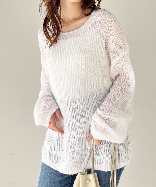 GeeRA(ジーラ)の「モヘアライクシアーオーバーニット(ニット/セーター・レディース・オフホワイト/ブルー・MEDIUM/LARGE)」の3枚目の写真