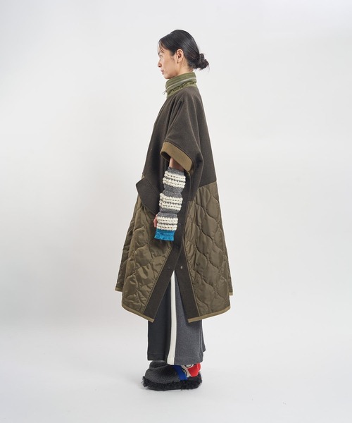 gomme（ゴム）の「モッサ　アーミーコート（ポンチョ・レディース・カーキ/ブラック・MEDIUM）」の6枚目の写真