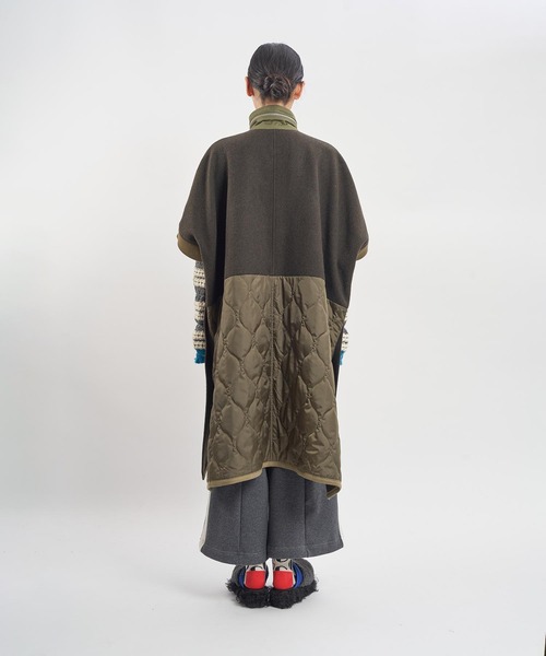 gomme（ゴム）の「モッサ　アーミーコート（ポンチョ・レディース・カーキ/ブラック・MEDIUM）」の7枚目の写真