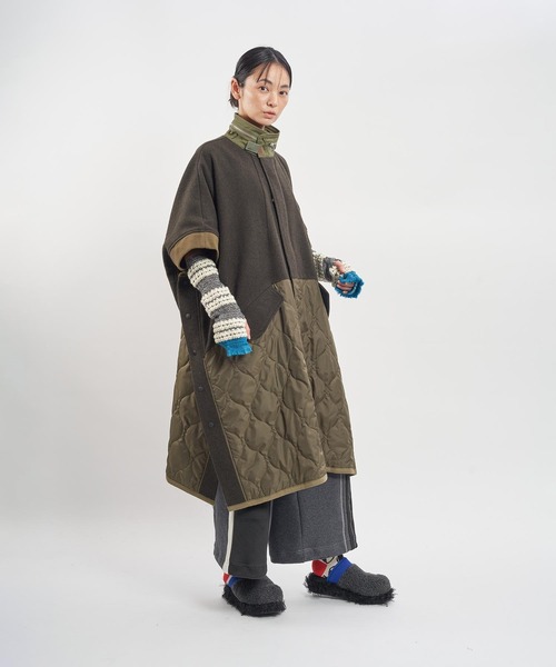 gomme（ゴム）の「モッサ　アーミーコート（ポンチョ・レディース・カーキ/ブラック・MEDIUM）」の4枚目の写真