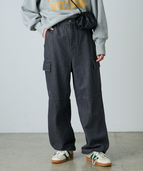 CIAOPANIC TYPY（チャオパニックティピー）の「【TYPYDENIM】カーゴデニム（デニムパンツ・レディース・ネイビー/ブラック・SMALL/MEDIUM）」の3枚目の写真