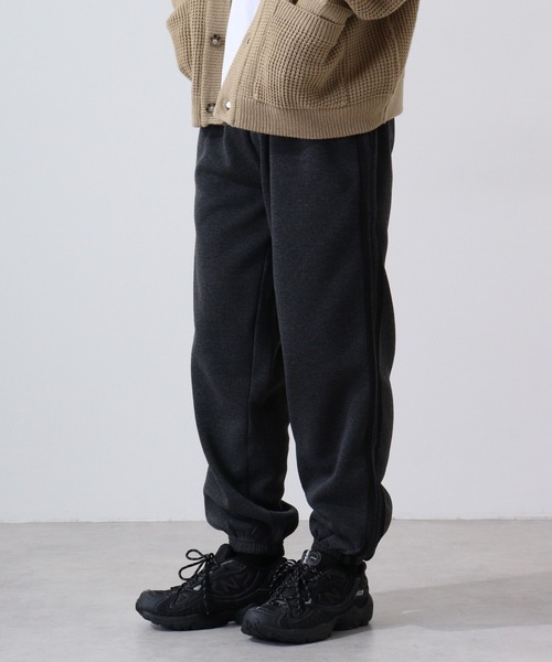 FUNALIVE(ファンアライブ)の「Sideline line sweat balloon pants / サイドライン ラインスウェットバルーンパンツ unisex(スウェットパンツ・メンズ・グレイッシュベージュ/オートミール/ヘザーチャコール/ブラック/パープル・XL/M/L)」の16枚目の写真