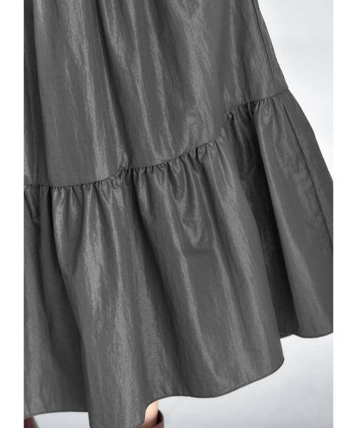 STYLE DELI（スタイルデリ）の「レザー見えグローティアードスカート（スカート・レディース・ベージュ/グレー・FREE）」の9枚目の写真