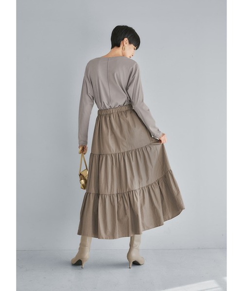 STYLE DELI（スタイルデリ）の「レザー見えグローティアードスカート（スカート・レディース・ベージュ/グレー・FREE）」の4枚目の写真