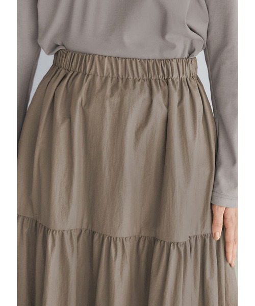 STYLE DELI（スタイルデリ）の「レザー見えグローティアードスカート（スカート・レディース・ベージュ/グレー・FREE）」の13枚目の写真