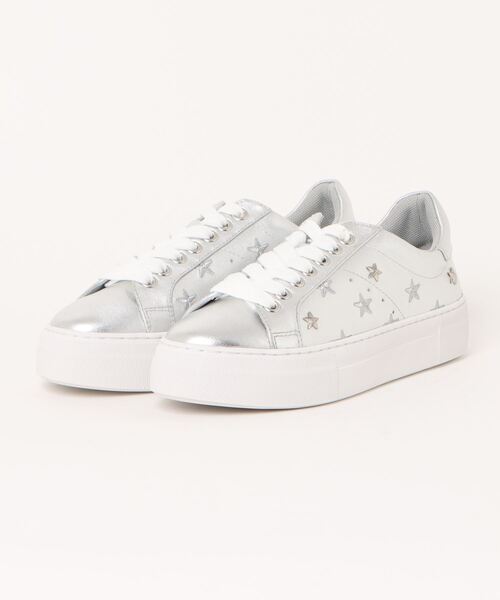 Chiaki Katagiri（チアキカタギリ）の「chiaki katagiri  チアキ カタギリ スタースタッズローカットスニーカー（スニーカー・レディース・ベージュ/シルバー/ホワイト・35/37/39/38/36）」の3枚目の写真