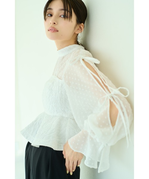 SNIDEL(スナイデル)の「ジャガードペプラムベアドッキングブラウス(シャツ/ブラウス・レディース・ホワイト/ライトブルー/ブラック・FREE)」の6枚目の写真