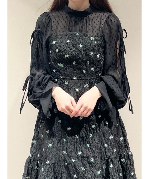 SNIDEL(スナイデル)の「ジャガードペプラムベアドッキングブラウス(シャツ/ブラウス・レディース・ホワイト/ライトブルー/ブラック・FREE)」の11枚目の写真