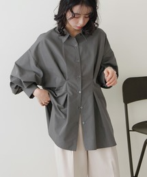 LIAN（リアン）の「ウエストタックカラーシャツ（シャツ/ブラウス・レディース）」