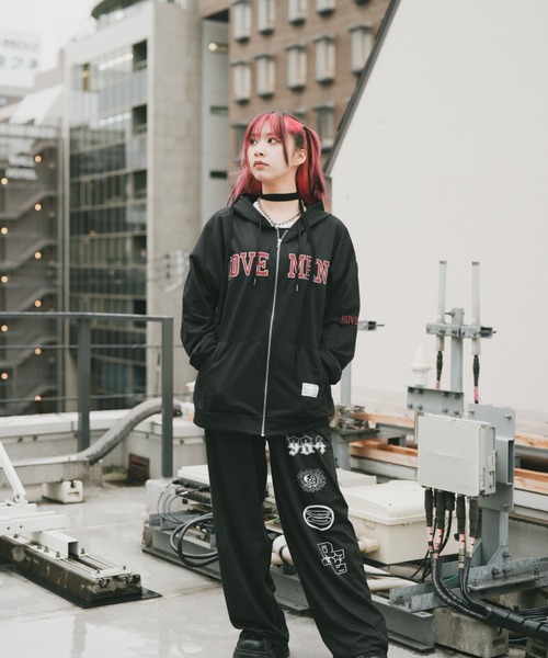 レディース パンツ スウェットパンツ Graphic Laundry カラー:Pant Minimal Sport Logo Merlot DEVICE（デバイス）の「グラフィック ロゴ スカル ストリートデザイン