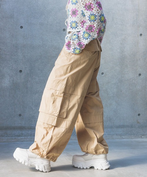 PAGEBOY（ページボーイ）の「パラシュートパンツ（その他パンツ・レディース・ブラック/カーキ/ベージュ・FREE）」の10枚目の写真