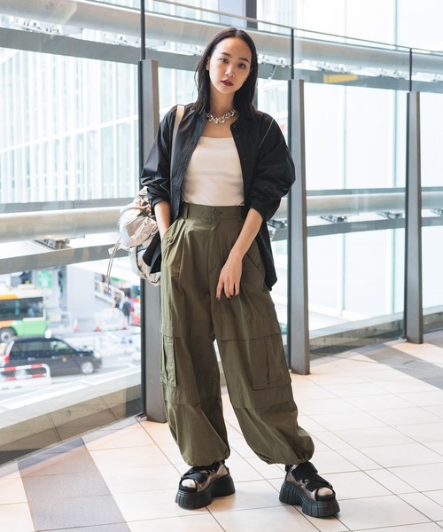 PAGEBOY（ページボーイ）の「パラシュートパンツ（その他パンツ・レディース・ブラック/カーキ/ベージュ・FREE）」の19枚目の写真