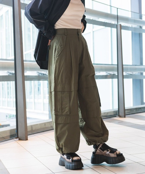 PAGEBOY（ページボーイ）の「パラシュートパンツ（その他パンツ・レディース・ブラック/カーキ/ベージュ・FREE）」の16枚目の写真