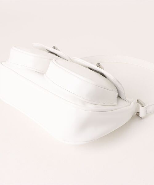 FOREVER 21(フォーエバー トゥエンティーワン)の「ミニショルダーバッグ(ショルダーバッグ・レディース・ブラック/ホワイト・FREE)」の11枚目の写真