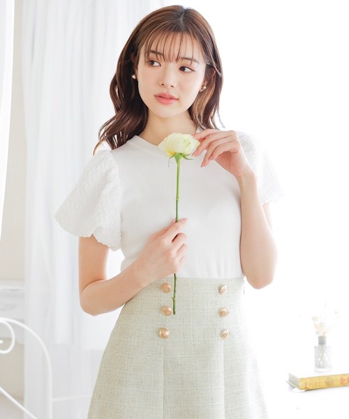 SWINGLE（スウィングル）の「異素材スリーブクルーネックニットプルオーバー（ニット/セーター・レディース・ブラック/ピンク/アイボリー・FREE）」の2枚目の写真