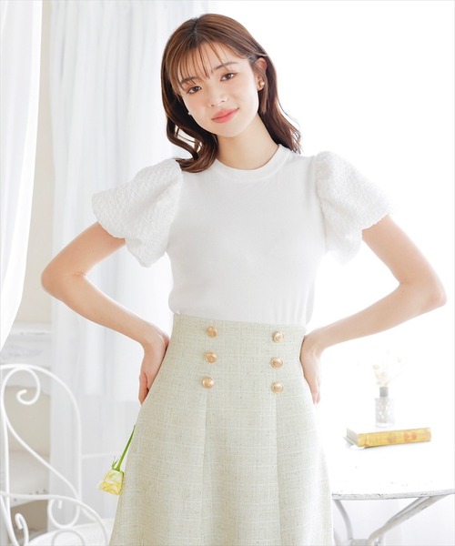 SWINGLE（スウィングル）の「異素材スリーブクルーネックニットプルオーバー（ニット/セーター・レディース・ブラック/ピンク/アイボリー・FREE）」の4枚目の写真