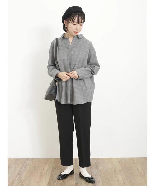 Samansa Mos2（サマンサ モスモス）の「【Lサイズ / WEB限定】スッキリテーパードパンツ（スラックス・レディース・チャコールグレー/グリーン/ベージュ/ブラック/オリーブ・M/L）」の14枚目の写真