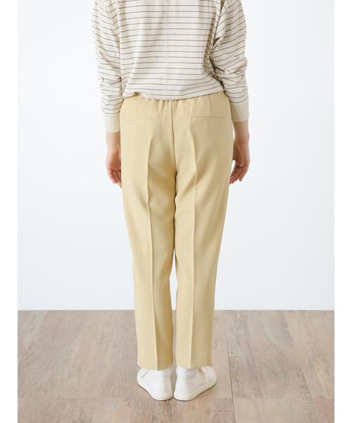 Samansa Mos2（サマンサ モスモス）の「【Lサイズ / WEB限定】スッキリテーパードパンツ（スラックス・レディース・チャコールグレー/グリーン/ベージュ/ブラック/オリーブ・M/L）」の19枚目の写真