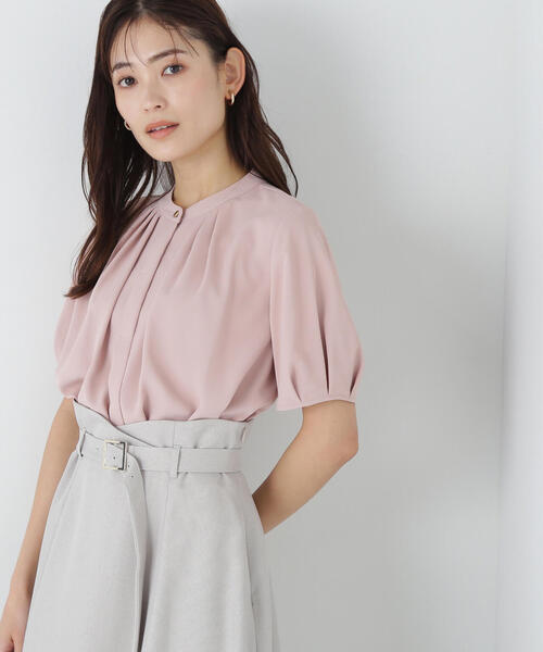 NATURAL BEAUTY BASIC（ナチュラルビューティーベーシック）の「◇フロントタックパフスリーブブラウス（シャツ/ブラウス・レディース・オフホワイト/グレー/ピンク/グレイッシュベージュ/グレー系その他/ブルー・MEDIUM/SMALL）」の6枚目の写真