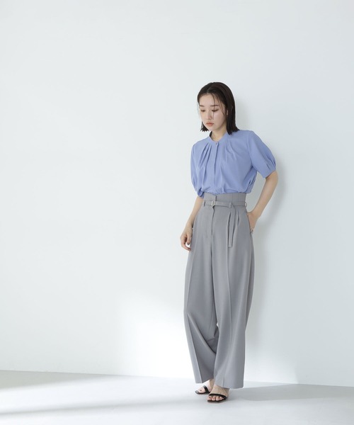 NATURAL BEAUTY BASIC（ナチュラルビューティーベーシック）の「◇フロントタックパフスリーブブラウス（シャツ/ブラウス・レディース・オフホワイト/グレー/ピンク/グレイッシュベージュ/グレー系その他/ブルー・MEDIUM/SMALL）」の10枚目の写真