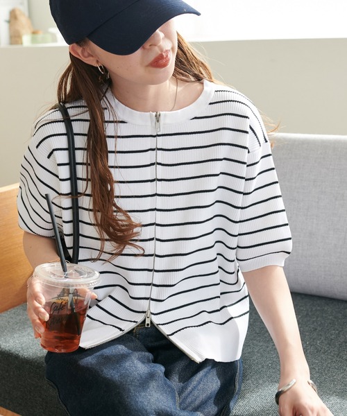 DISCOAT（ディスコート）の「ライトスポンディッシュWジップ半袖カーデ（カーディガン/ボレロ・レディース・ホワイト×ブラック/アイボリー/レッド/サックスブルー/ブラック/グレー・FREE）」の3枚目の写真