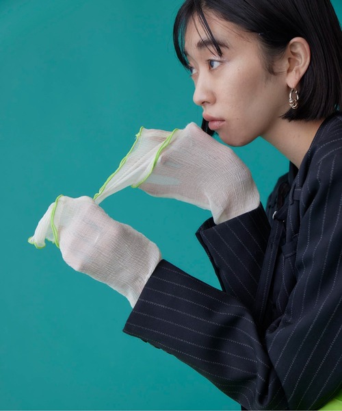 CONTROL FREAK / CTFK（コントロールフリーク）の「CONTROL FREAK(コントロールフリーク)シアーアームカバー（アームカバー・レディース・ブラック/ブルー/アイボリー・FREE）」の2枚目の写真