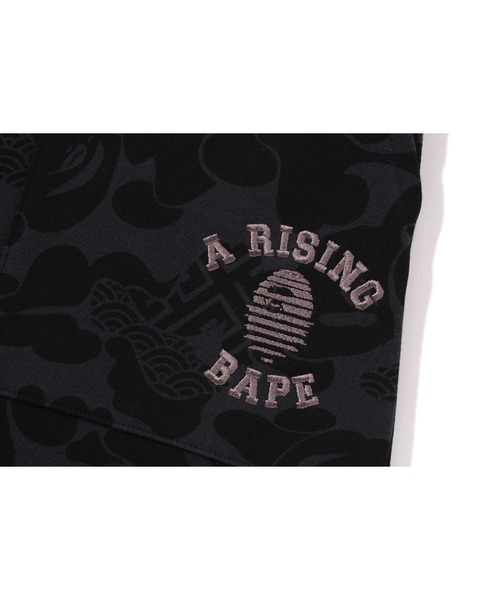 A BATHING APE(アベイシングエイプ)の「ASIA CAMO SWEAT SHORTS(カーゴパンツ・メンズ・ブラック/オリーブ・X-LARGE/LARGE/MEDIUM/XX-LARGE/SMALL)」の12枚目の写真