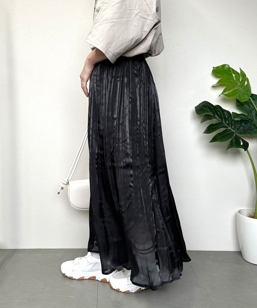 CRB(シーアールビー)の「ラメチュールロングスカート(スカート・レディース・ベージュ/オフホワイト/ブラック・F)」の15枚目の写真