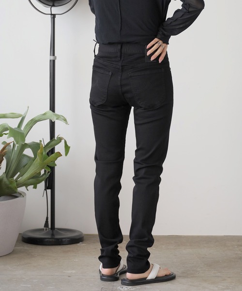 WHEIR(ウェア)の「WHEIR/ウェア ハイパーストレッチジーンズ(デニムパンツ・メンズ・ダークブラック/ワンウォッシュ・31/29/27)」の15枚目の写真