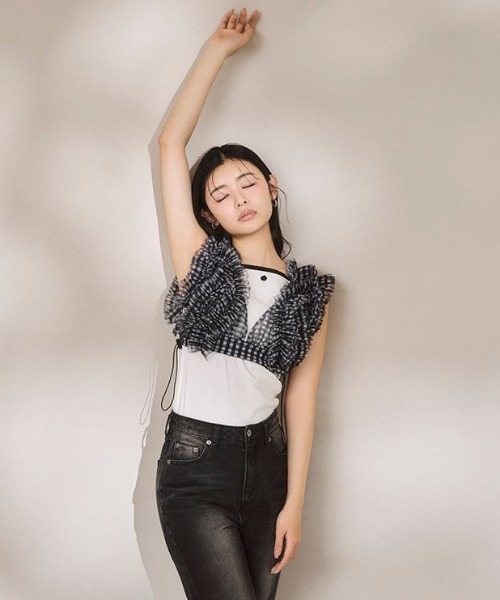 LILY BROWN(リリーブラウン)の「カップインローズキャミソール(キャミソール・レディース・ホワイト/ブラック/ミント/その他・FREE)」の2枚目の写真