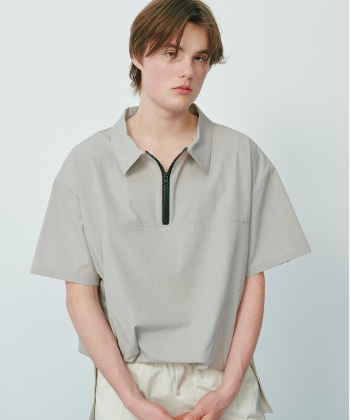 KACCO(カッコ)の「《ユニセックスアイテム》4WAY STRECH POLO SHIRTS / 4way ストレッチドロスト付きアクティブポロ(Tシャツ/カットソー・メンズ・グレー/カーキ/ブラック・LARGE/MEDIUM/SMALL)」の1枚目の写真