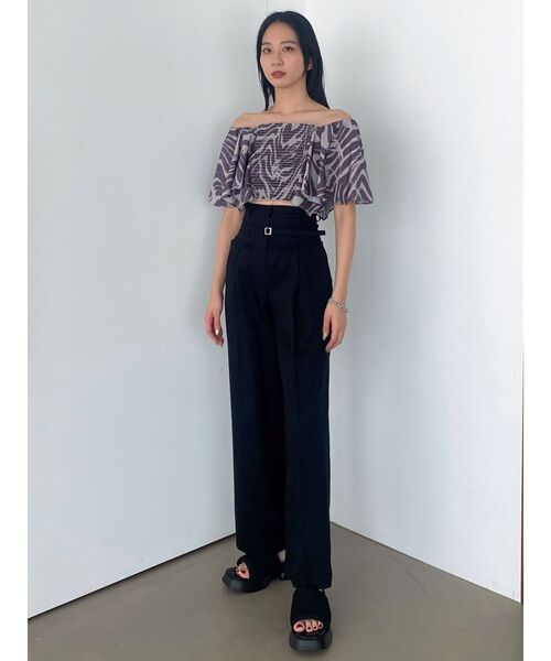 EMODA（エモダ）の「ペタルスリーブショートトップ（Tシャツ/カットソー・レディース・その他/ブラック/アイボリー・FREE）」の9枚目の写真