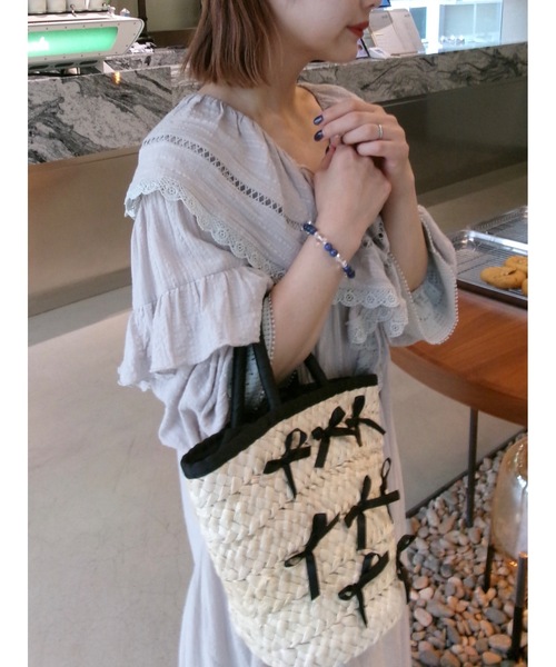 JUMELLE(ジュメロ)の「ribbon straw bag(かごバッグ・レディース・ブラック・FREE)」の13枚目の写真