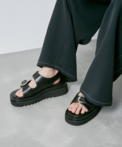 JUNRED（ジュンレッド）の「シンセティックレザーヒールストラップサンダル（サンダル・メンズ・ブラック系その他・S/M/L）」の6枚目の写真