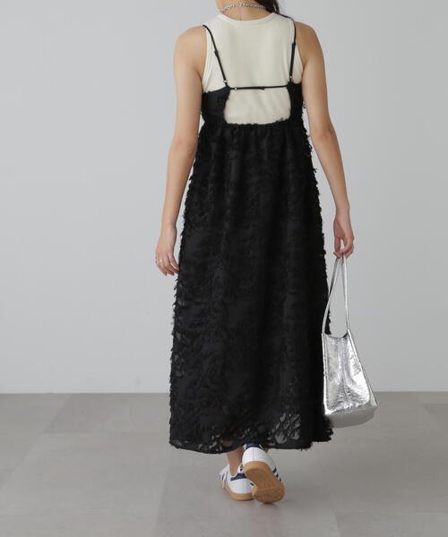 FREE'S MART（フリーズマート）の「◆フリンジジャガードキャミワンピース（ワンピース・レディース・ホワイト/ブラック・SMALL/MEDIUM）」の6枚目の写真