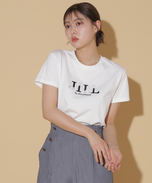 JILL by JILL STUART（ジルバイジルスチュアート）の「◇オーガニックコットンビジューロゴTシャツ（Tシャツ/カットソー・レディース・ホワイト/ブラック・FREE）」の4枚目の写真