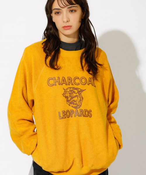 AMERICANA（アメリカーナ）の「＜26SS新色追加＞【ORIGINAL Charcoal × Americana】Leopards スウェット / ロゴ / クルーネック【オリジナル チャコール × アメリカーナ】コラボレーション（スウェット・レディース・ブラック/パープル/イエロー/チャコールグレー/ラベンダー/ネイビー/グレー/ブルー・フリー）」の8枚目の写真