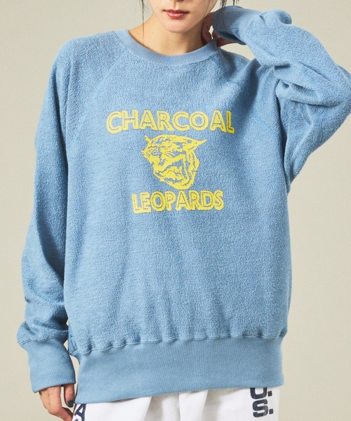 AMERICANA（アメリカーナ）の「＜26SS新色追加＞【ORIGINAL Charcoal × Americana】Leopards スウェット / ロゴ / クルーネック【オリジナル チャコール × アメリカーナ】コラボレーション（スウェット・レディース・ブラック/パープル/イエロー/チャコールグレー/ラベンダー/ネイビー/グレー/ブルー・フリー）」の5枚目の写真