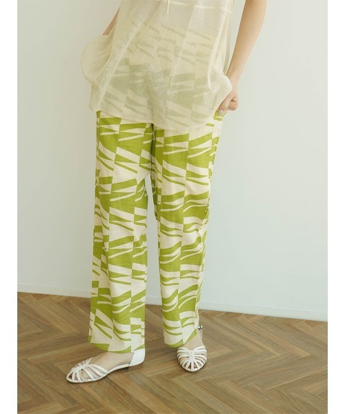 FIKA.(フィーカ)の「Geometric wide pants(その他パンツ・レディース・ライム/ブラック・MEDIUM)」の2枚目の写真