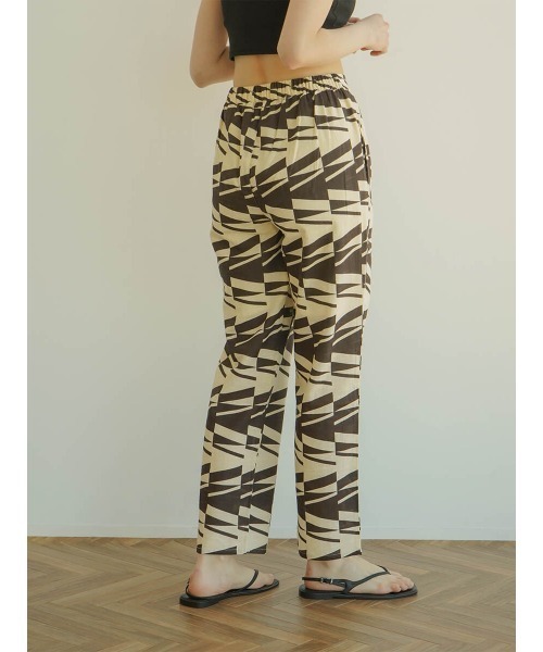 FIKA.(フィーカ)の「Geometric wide pants(その他パンツ・レディース・ライム/ブラック・MEDIUM)」の3枚目の写真