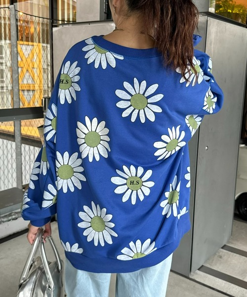 HELLO.SANFRANCISCO（ハローサンフランシスコ）の「【HELLO.SANFRANCISCO】マーガレットプリントオーバースウェット（スウェット・レディース・ピンク/グレー/ブルー/レッド・ONE SIZE）」の15枚目の写真