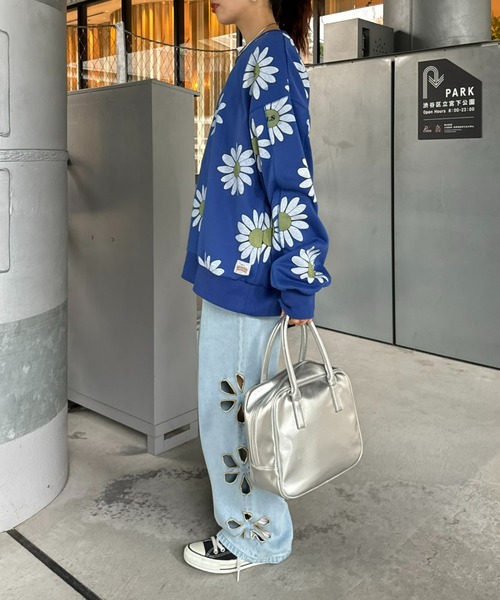 HELLO.SANFRANCISCO（ハローサンフランシスコ）の「【HELLO.SANFRANCISCO】マーガレットプリントオーバースウェット（スウェット・レディース・ピンク/グレー/ブルー/レッド・ONE SIZE）」の18枚目の写真