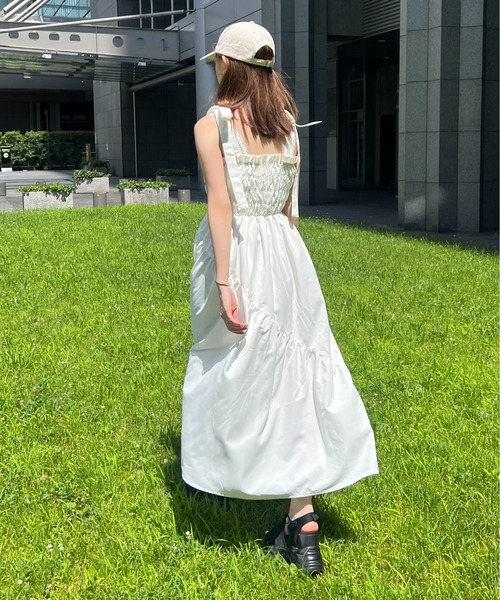 raffime（ラフィミー）の「シャーリング肩リボンキャミワンピース（ワンピース・レディース・カーキ/ブラック/オフホワイト・フリー）」の12枚目の写真