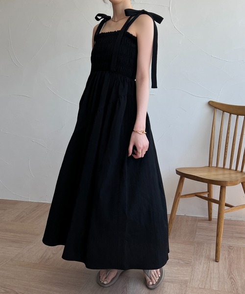 raffime（ラフィミー）の「シャーリング肩リボンキャミワンピース（ワンピース・レディース・カーキ/ブラック/オフホワイト・フリー）」の22枚目の写真