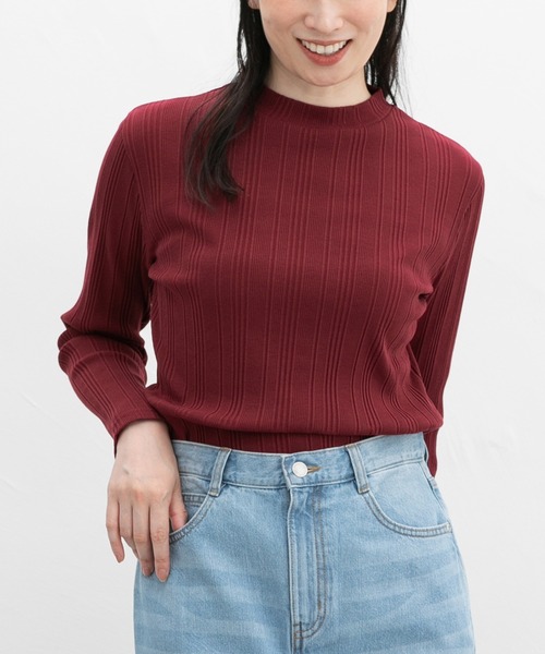 Honeys(ハニーズ)の「ランダムリブハイネックTシャツ(Tシャツ/カットソー・レディース・ボルドー/モカ/ネイビー/ブラック/ブルー/ダークグリーン/オフホワイト/ラベンダー/ライトグリーン・LL/L/M/S)」の17枚目の写真