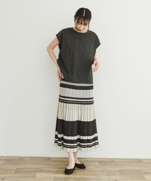 ITEMS URBANRESEARCH(アイテムズ アーバンリサーチ)の「プリーツニットスカート(スカート・レディース・その他/ブラウン/モカ・-/FREE)」の4枚目の写真