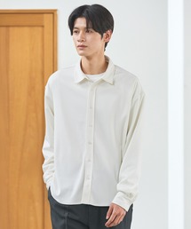 ESSENTIALS WARDROBE（エッセンシャルワードローブ）の「ミクロリブプリーツ長袖ボタンシャツ（シャツ/ブラウス）」