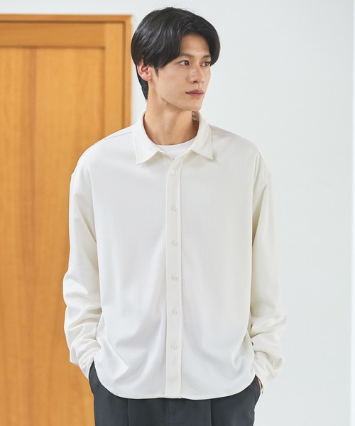 ESSENTIALS WARDROBE(エッセンシャルワードローブ)の「ミクロリブプリーツ長袖ボタンシャツ(シャツ/ブラウス・メンズ・グレー/ブラック/ホワイト・L/M/S/XL)」の10枚目の写真