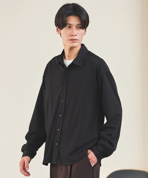ESSENTIALS WARDROBE(エッセンシャルワードローブ)の「ミクロリブプリーツ長袖ボタンシャツ(シャツ/ブラウス・メンズ・グレー/ブラック/ホワイト・L/M/S/XL)」の17枚目の写真